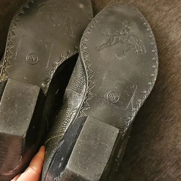 The Leather Connection Women's Boots - Picture 9 of 9